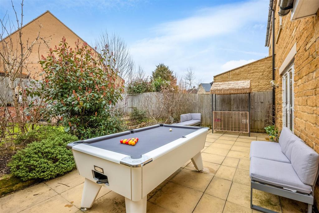 38 Evans Way-11.jpg