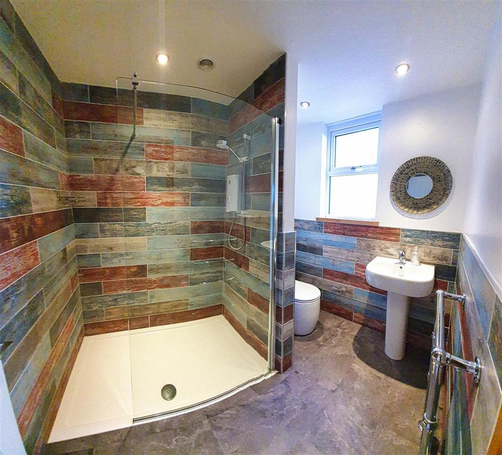 Bathroom.jpeg