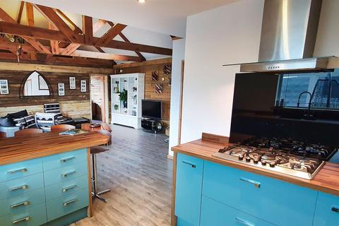 Lansing Castle Drive, Praa Sands, Penzance, TR20 9TG