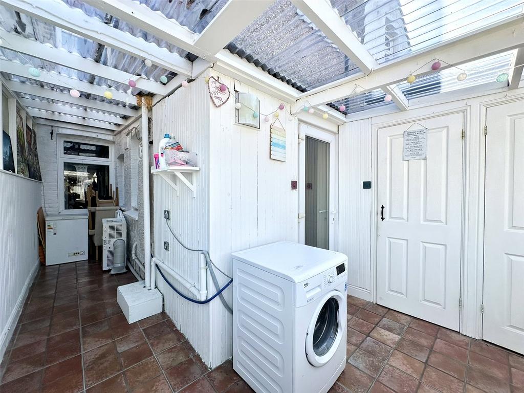 Sun Room/Utility