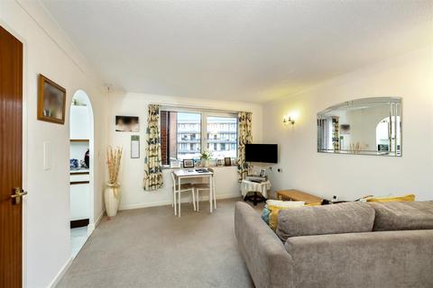 1 bedroom retirement property for sale, Longridge Avenue, Saltdean