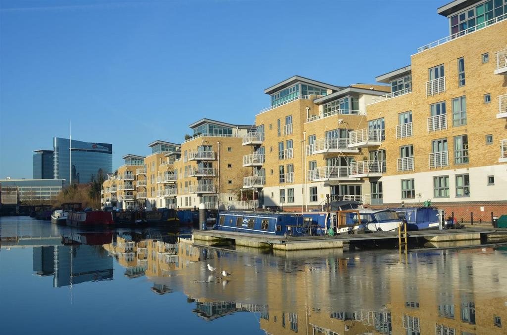 The Island Brentford