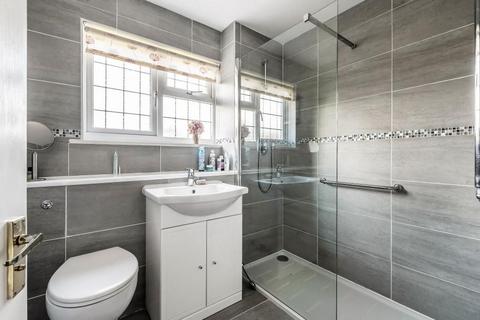 6 Ten Acres, Fetcham, Leatherhead, KT22 9XQ