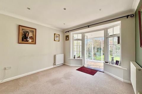 3 bedroom detached house for sale, Cooden Close, Bexhill-on-Sea, TN39