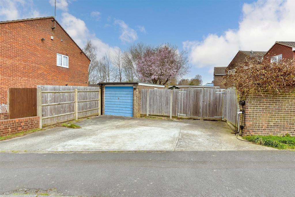 Driveway/Parking