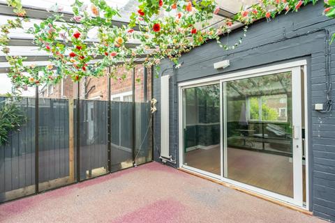 44 Ridgeway, York, YO26 5DB