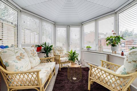 3 bedroom semi-detached house for sale, Ringway Road, Park Street, St Albans, AL2