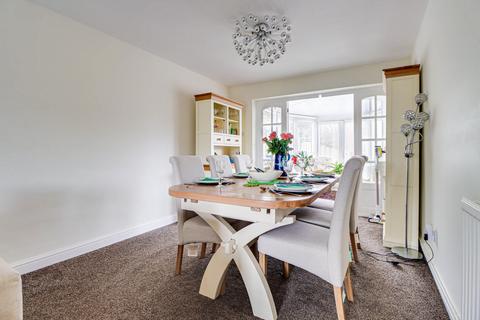 3 bedroom semi-detached house for sale, Ringway Road, Park Street, St Albans, AL2