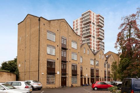 1 bedroom apartment to rent, Pump House Close, Canada Water SE16