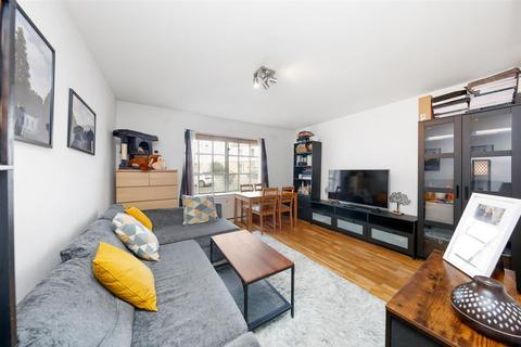 1 bedroom apartment to rent, Pump House Close, Canada Water SE16