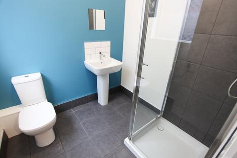 2 bedroom house share to rent, Arundel Avenue, L17 3BY,