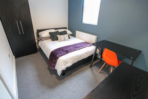 2 bedroom house share to rent, Arundel Avenue, L17 3BY,