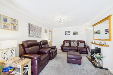 3 bedroom chalet for sale, Longfields Road, Thorpe St. Andrew, Norwich