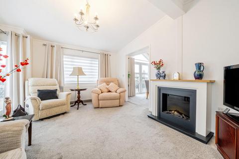 2 bedroom park home for sale, Kirkstead Bridge Park, Martin Dales, Woodhall Spa
