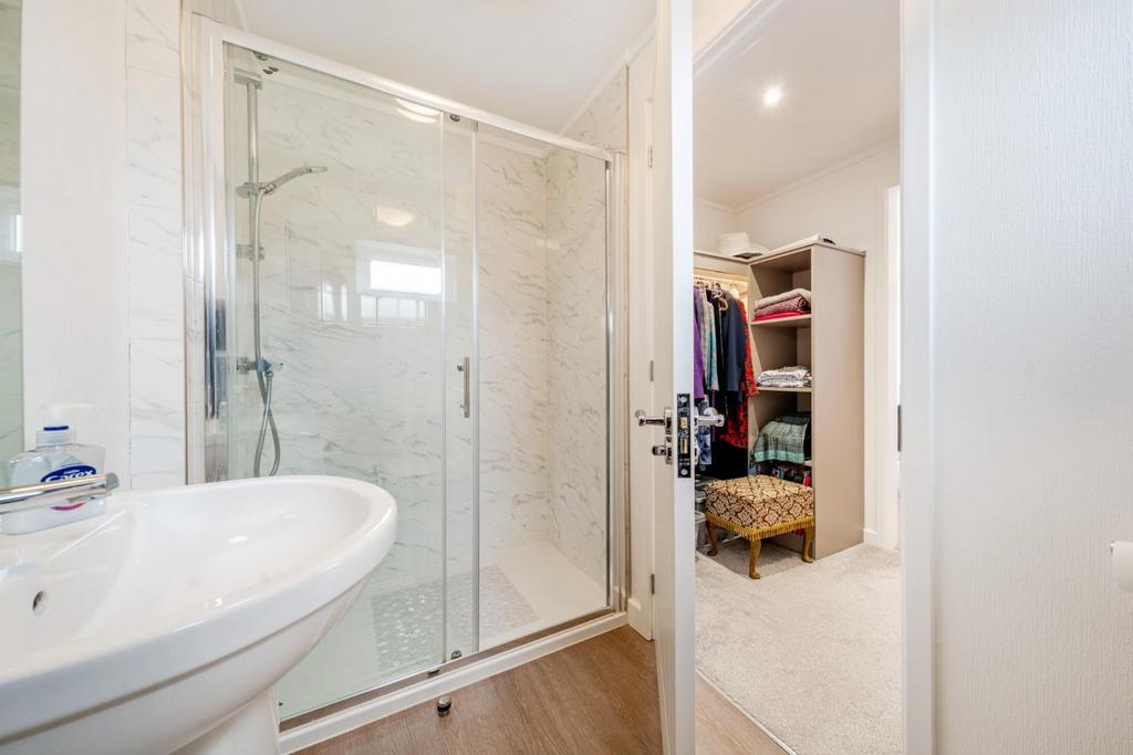En suite.jpg