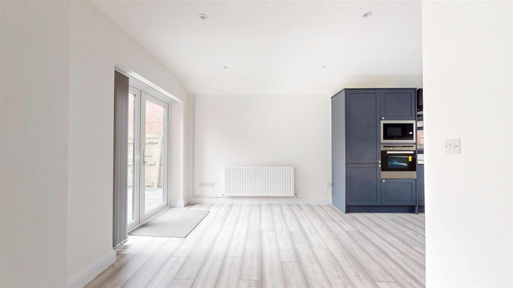 Kitchen/Dining Area