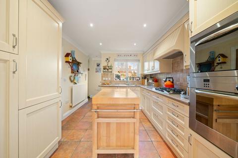 Plough Cottage Farleigh Road, Cliddesden, Basingstoke, RG25 2JL