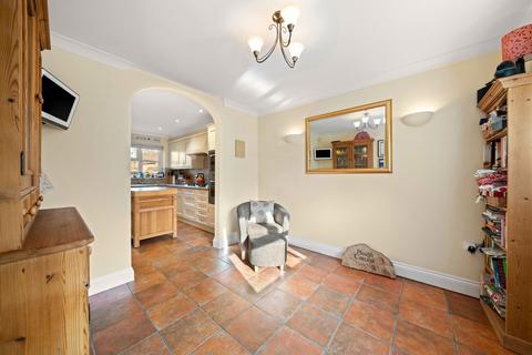 Plough Cottage Farleigh Road, Cliddesden, Basingstoke, RG25 2JL