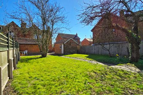 3 bedroom semi-detached house for sale, Bedford Road, Marston Moretaine, Bedfordshire, MK43