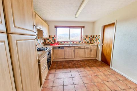 undefined, Llys Cerdd, Arthog