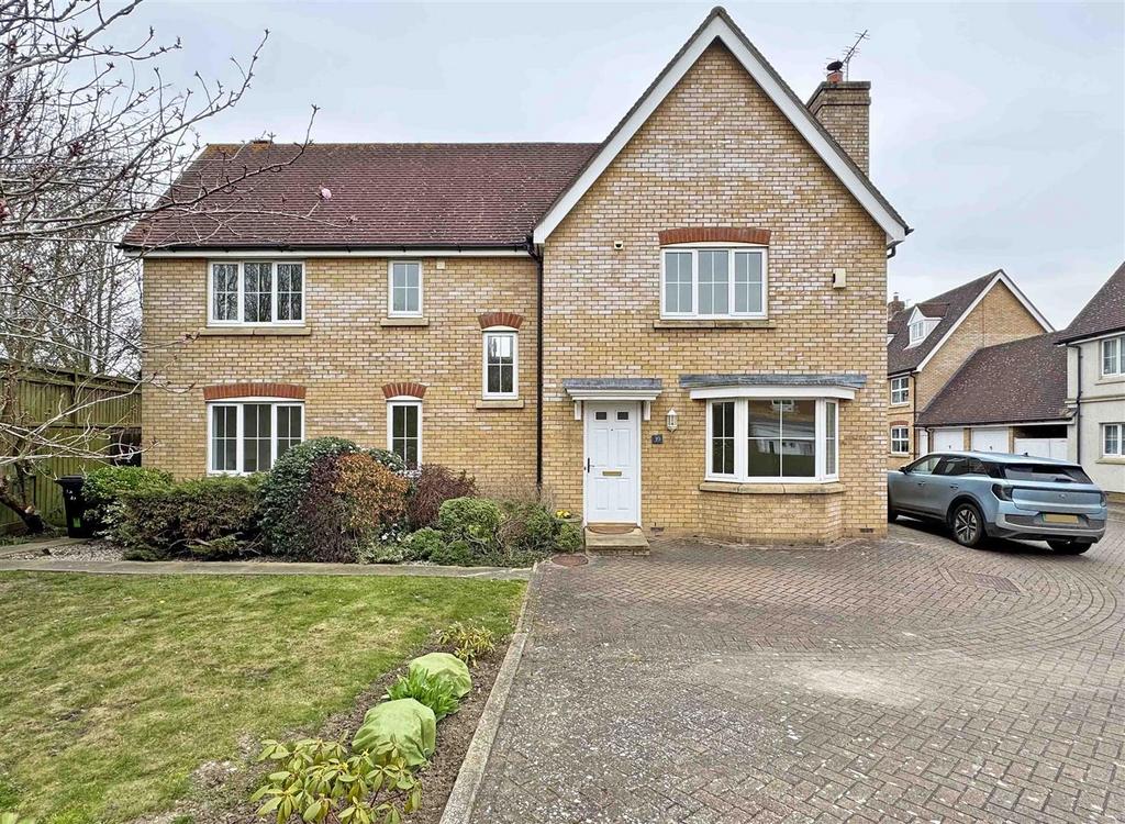 Brickbarns, Great Leighs, Chelmsford 4 bed detached house to rent - £ ...
