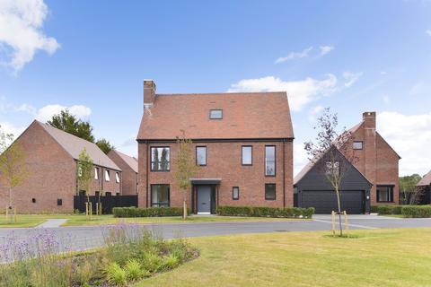5 bedroom detached house for sale, Horsham Road Alfold Cranleigh, Surrey, GU6 8JE