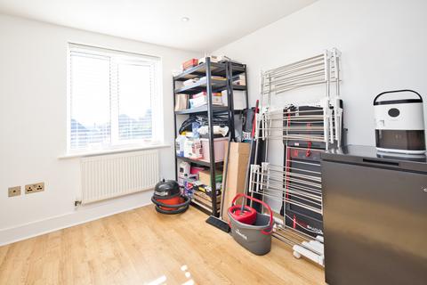 Flat 2, Cecilia Apartments, 70 Cecilia Road, Ramsgate, CT11 7DW
