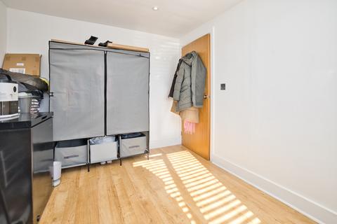 Flat 2, Cecilia Apartments, 70 Cecilia Road, Ramsgate, CT11 7DW