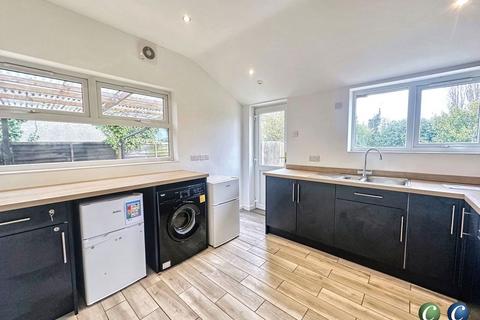 3 bedroom detached bungalow for sale, Hednesford Road, Rugeley, WS15 1JP