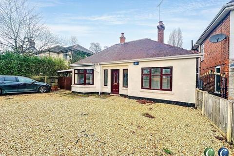 3 bedroom detached bungalow for sale, Hednesford Road, Rugeley