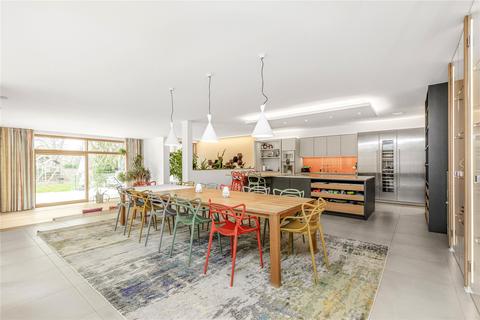 8 Roedean Crescent, London, SW15 5JU