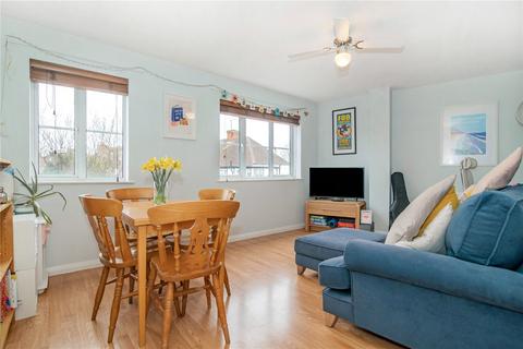 1 bedroom apartment for sale, Heath Road, Twickenham, TW1