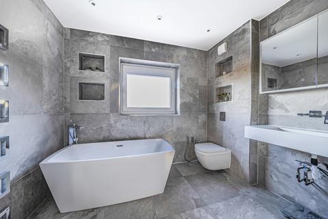3 bedroom detached house for sale, Glebe Road, Surrey TW18