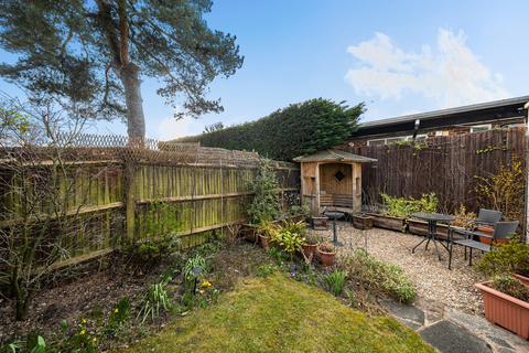 95 Rickmansworth Road, Pinner, HA5 3TJ