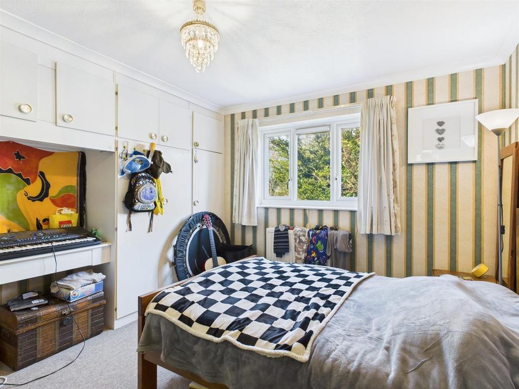 CAM01968 G0-PR0177-STILL009.jpg