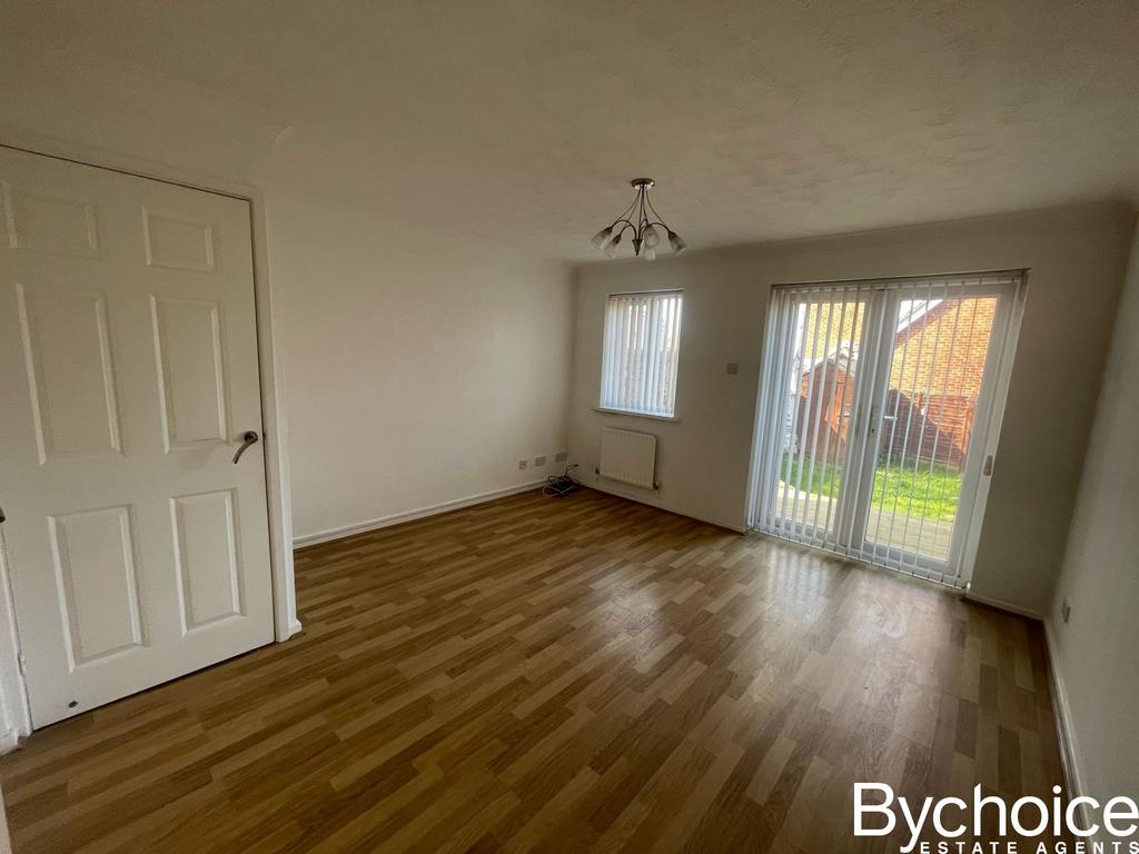 43 atterton living room.jpeg
