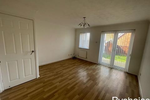 2 bedroom end of terrace house to rent, Atterton Road, Haverhill