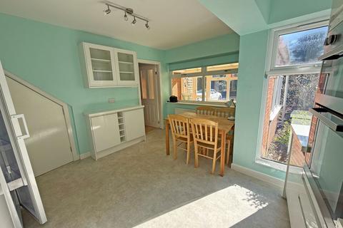 4 bedroom detached house for sale, Houndsfield Lane, Wythall, B47 6LS