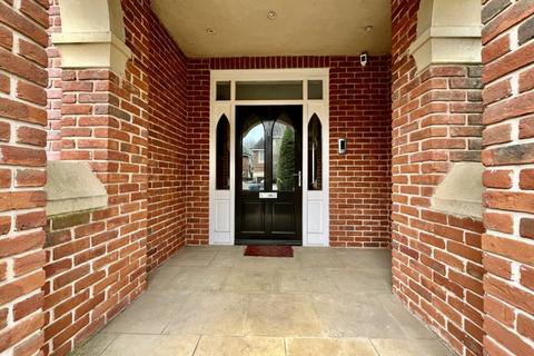 7 bedroom end of terrace house for sale, Martineau Drive, Twickenham, TW1