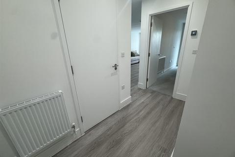 1 bedroom flat to rent, 10 Whiffens Avenue, Chatham ME4