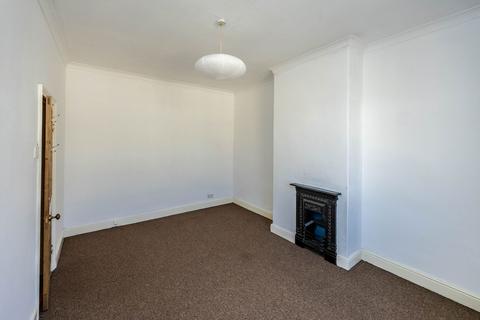 9 Bath Street, Elland, HX5 0NB