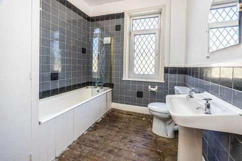 9 Bath Street, Elland, HX5 0NB