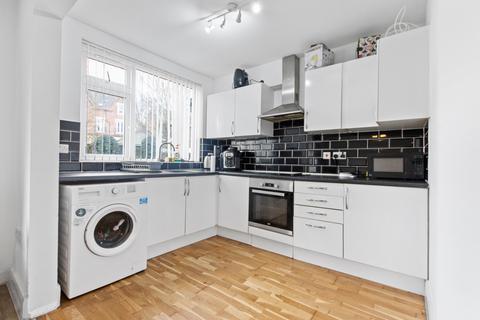 2 bedroom apartment for sale, Fishpond Drive, The Park Estate, Nottingham, Nottinghamshire, NG7 1DG