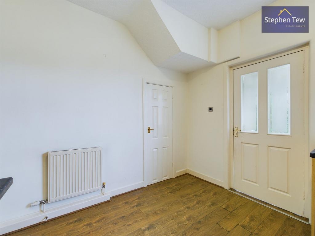 Kitchen/ Dining Room
