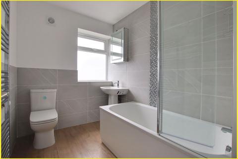 2 bedroom maisonette to rent, South Park Hill Road, South Croydon, CR2