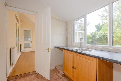 21 Fieldside, Hawarden, Deeside, CH5 3JB