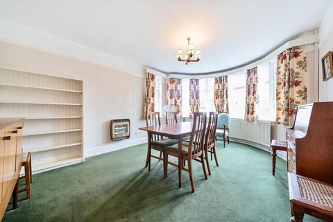 4 bedroom detached house for sale, The Ridgeway, Stanmore HA7