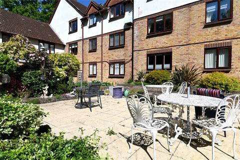 1 bedroom apartment for sale, Lakeside Pines, Barrs Avenue, New Milton, Hampshire, BH25