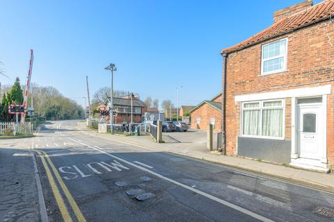 3 bedroom end of terrace house for sale, High Street, Wainfleet PE24