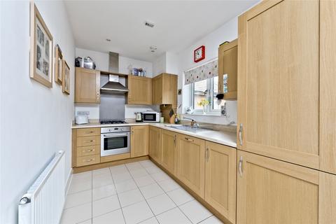 7 Soprano Way, Esher, KT10 0DG